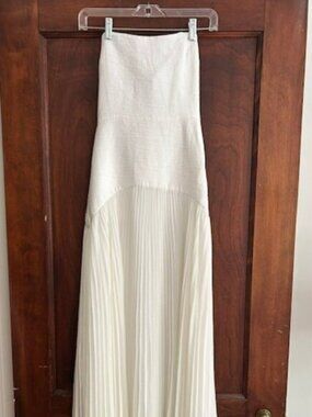 Alexis Sunniva White Dress